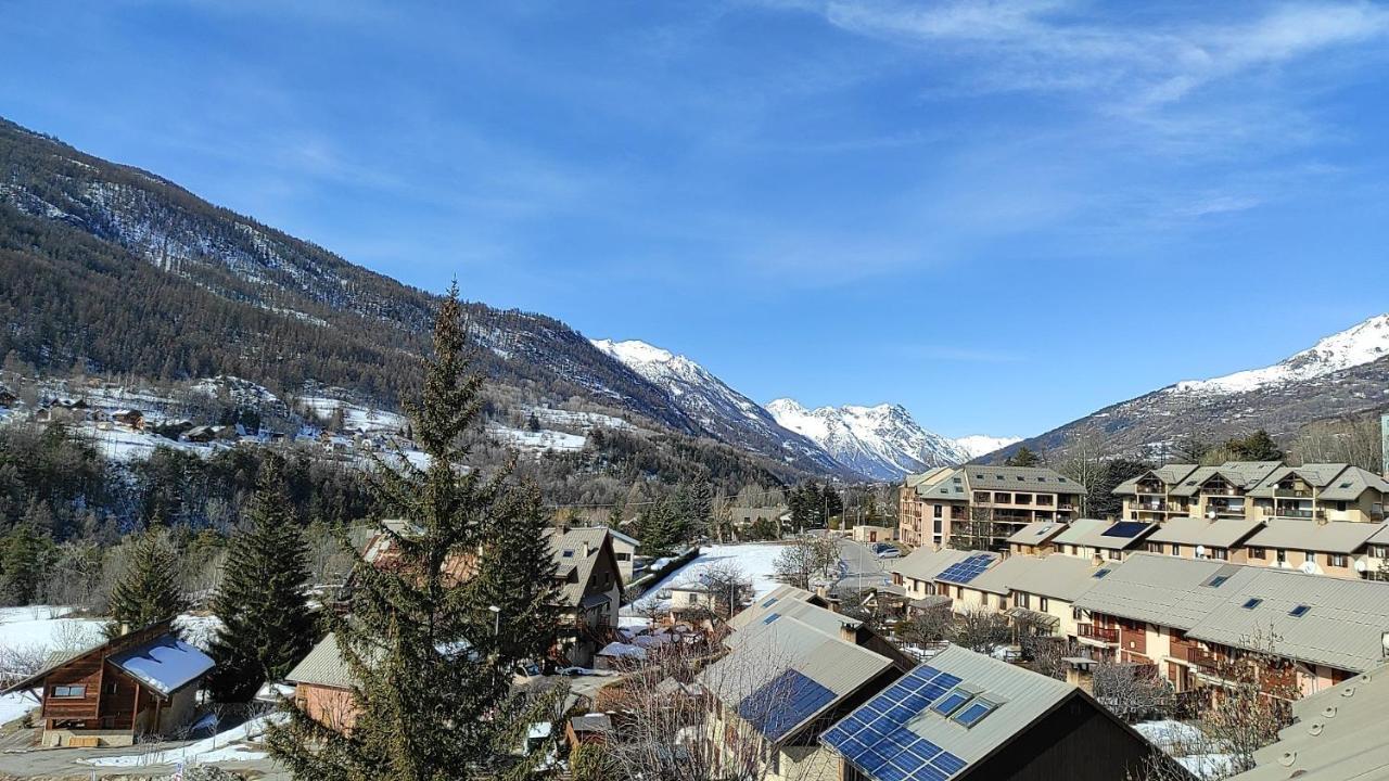 Appartement Vue Montagne, Cosy Et Chaleureux Briançon Exteriér fotografie